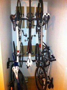 5bikes1qm.jpg