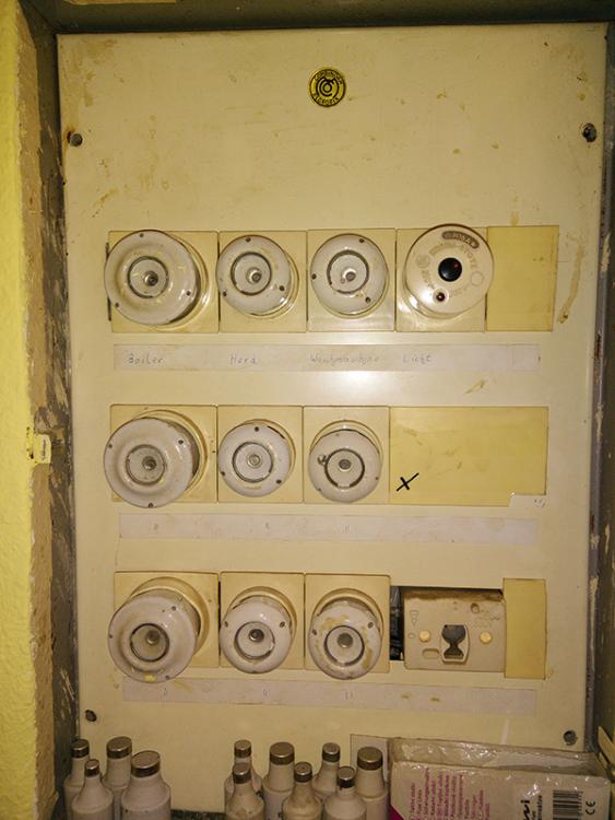 Veraltete elektrik mietwohnung