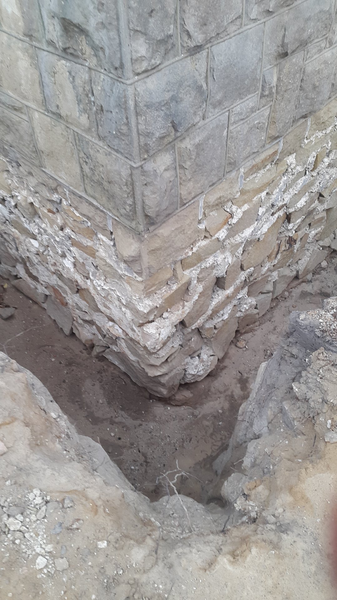 Sanierung Eines Sandsteinmauerwerks Keller