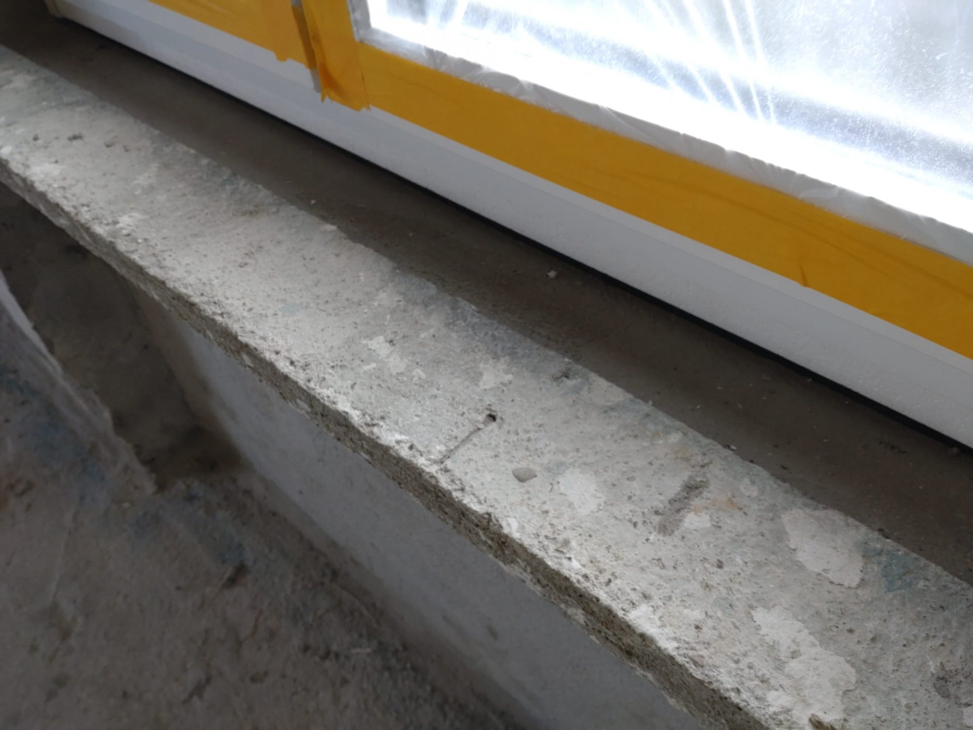 Bild_Fensterbank innen.jpg