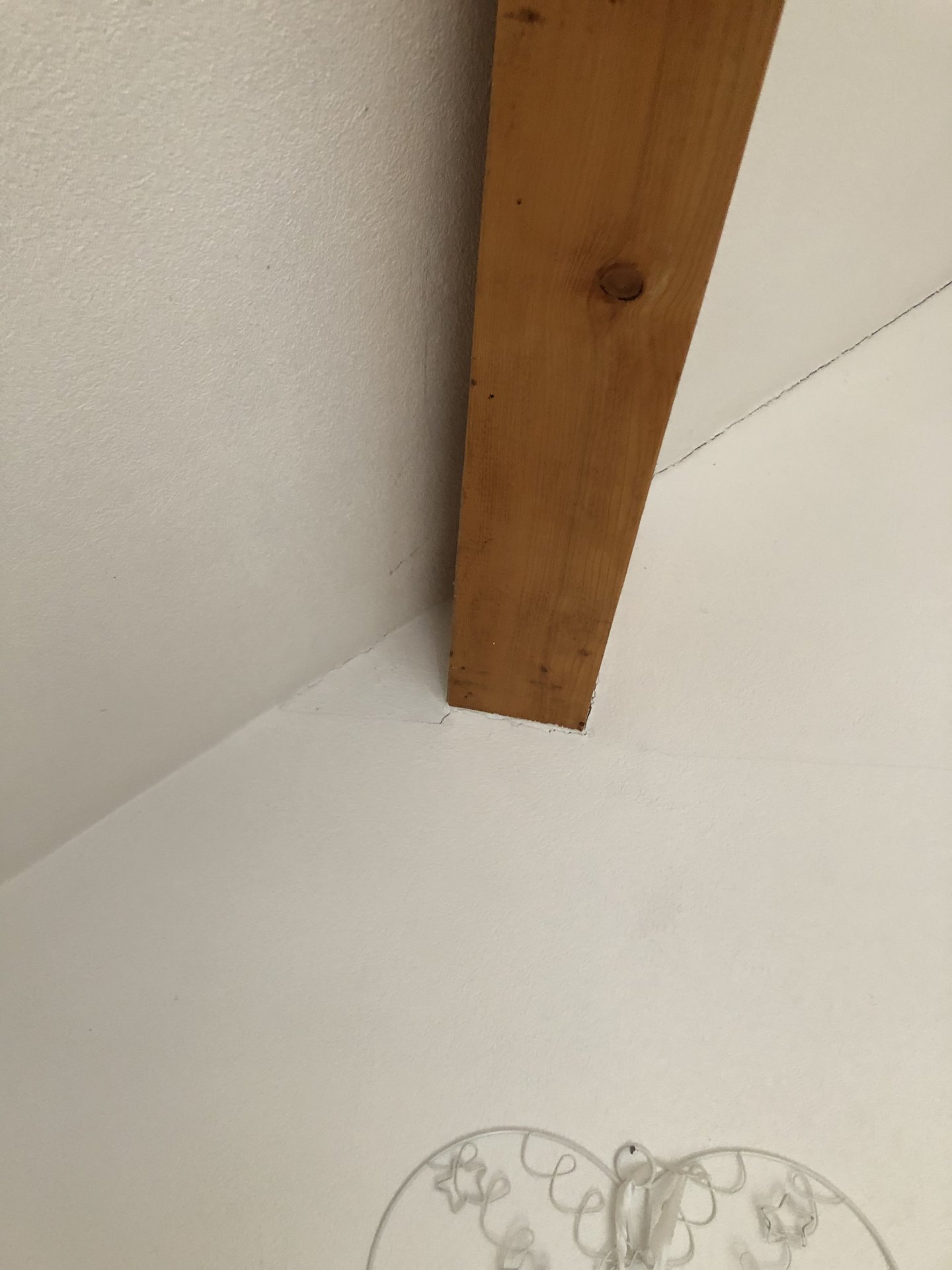 Pferden Schief Risse In Putz Und Balken