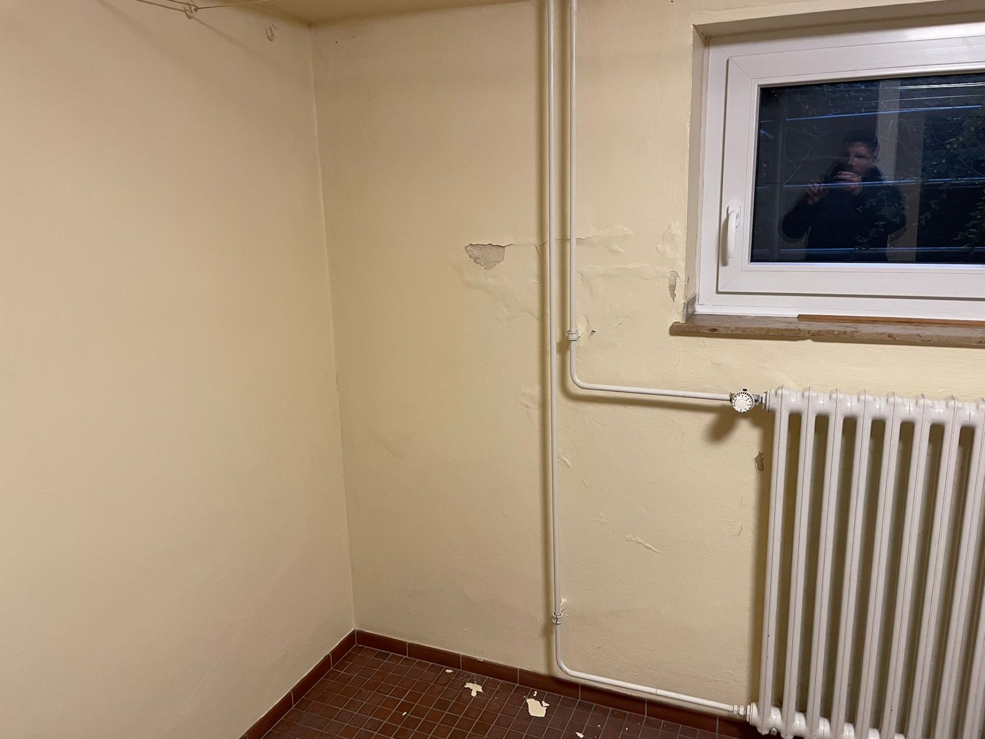 Feuchtigkeitsschaden 2.jpg