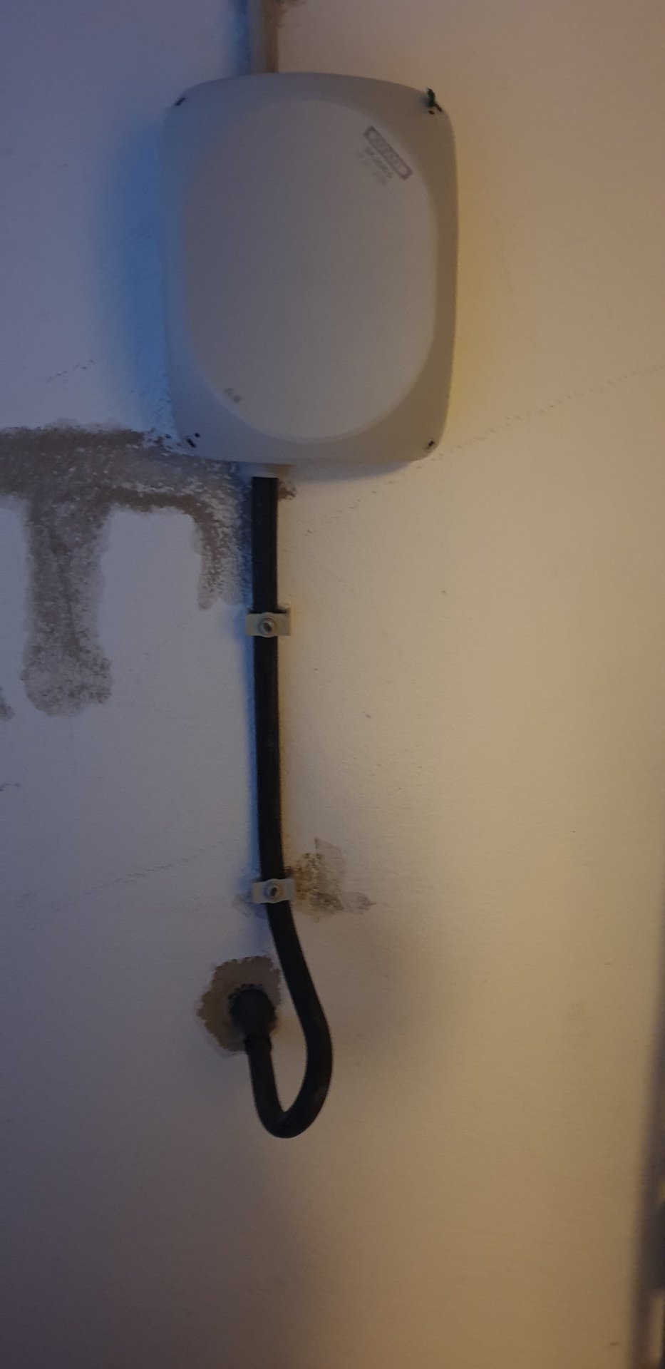 Hausanschluss Strom.jpg