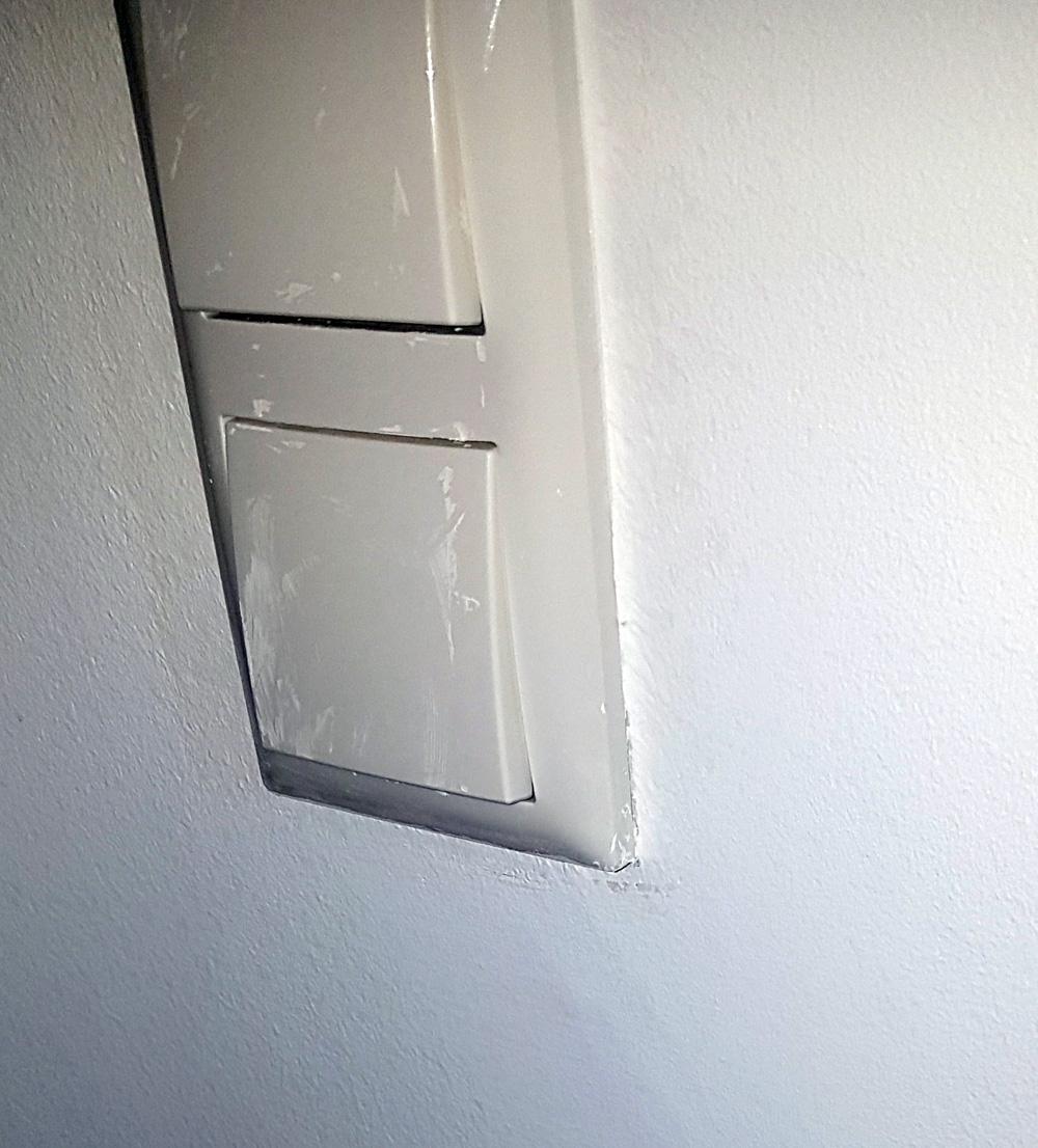Lichtschalter WC OG.jpg