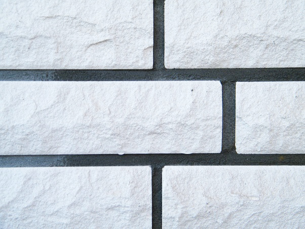 Vergleich Wand behandelt 01 klein2.jpg