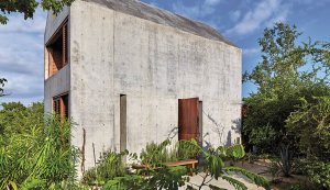 azure-casa-tiny-01.jpg