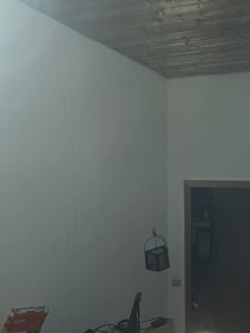 Riss Innenwand Gegenüberlegend der Aussenwand.jpg