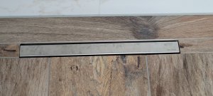 2025-02 Duschrinne von oben.jpg