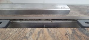 2025-02 Duschrinne flach hineingeschaut.jpg