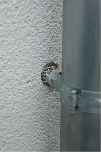 1. Fallrohrhalterung_vorher_.jpg