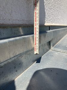 Übergangsblech Haus - Fertiggarage_1MB.jpg