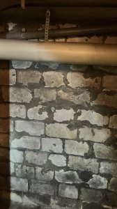 Keller Nordseite 01.jpg