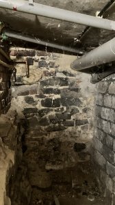 Keller Nordseite 03.jpg