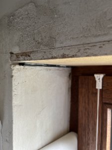 Rollladenkasten mit Sperrholzplatte.jpeg
