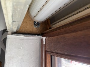 Rollladenkasten Fenster.jpeg