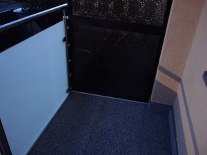 Balkon_Nachbar_Steinteppich.jpg