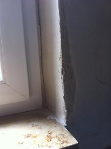 Laibung_ohne_Eckschiene_spitz_zulaufend_mit Dellen.jpg