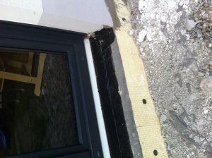 Abdichtung bodentiefe Fenster außen