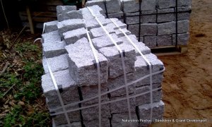 Granitmauersteine, Granitmauer, Granitsteine, Natursteine, Granitpflastersteine, Blockstufen, Br.jpg