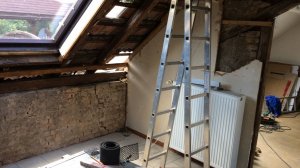 Zwischenwand und Kniestock.jpg