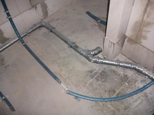 K800_im Gäste-Bad (2).JPG