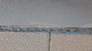 Garagenwand innen feucht nach Regen