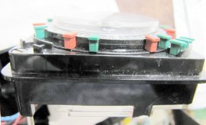 Schaltuhr zerlegt 3.JPG