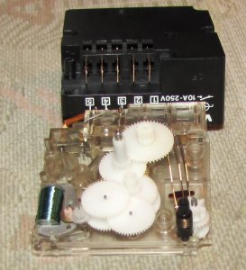 Schaltuhr zerlegt 15.JPG