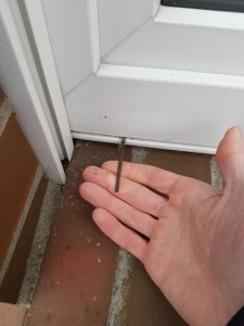 Funktionierendes Fenster Imbus in der Öffnung.jpg