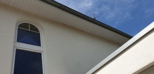 Dach und Fenster.jpg