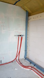 Dusche OG.jpg