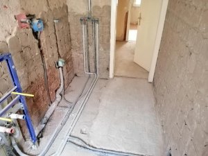 Badezimmer 1.jpg