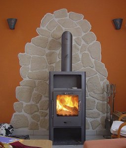 warm-und-gemuetlich-ein-kamin-in-der-wohnung.jpg