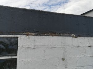 Garage - Übergang Mauer zum Flachdach.JPG