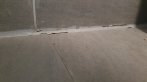 Silikonfugen_Badezimmer_nicht Dusche.jpg