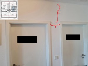 riss zwischen türen_a.jpg