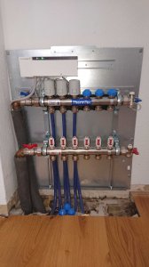 Heizkreisverteiler EG DSC_0783k.jpg