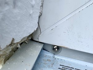 fensterrahmen_gebrochen.jpg
