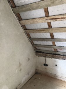 Schlafzimmer-Eltern_Giebelseite.jpg
