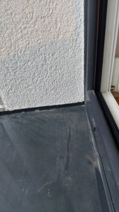 Fenstersims, Aschluss linke Seite.jpg