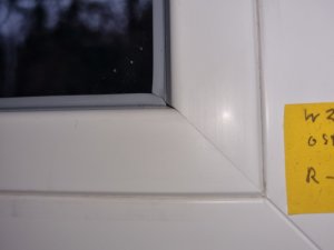 Glasleistenecke mit Versatz.jpg
