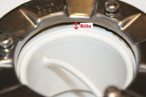 Rille Bodenabfluss.jpg