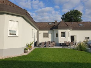 Ansicht Garagenseite.jpg