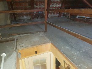 Dachbodendicke_zur Wohnung_DG.jpg