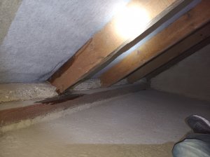 Wasser auf Sparren innen 2.jpg