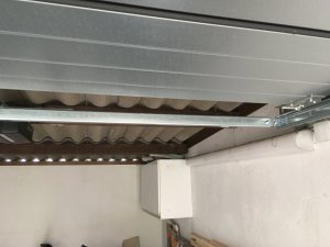 Garage links Richtung Traufe mit Zwischenwand.jpeg