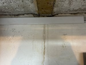 Stahltraeger_Decke_Innenwand1.jpg