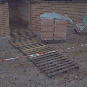 020 Weg zum Eingang