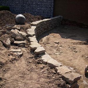 Bruchsteinwand von oben