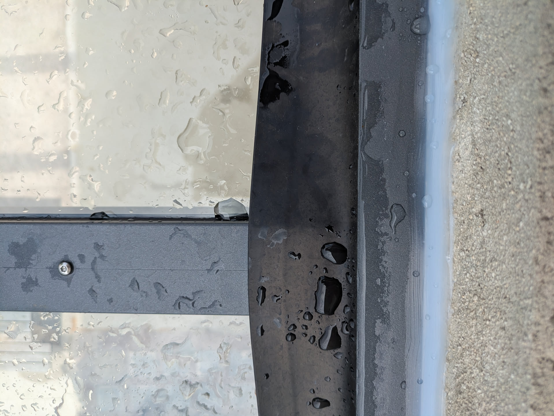 Dichtung über Glas
